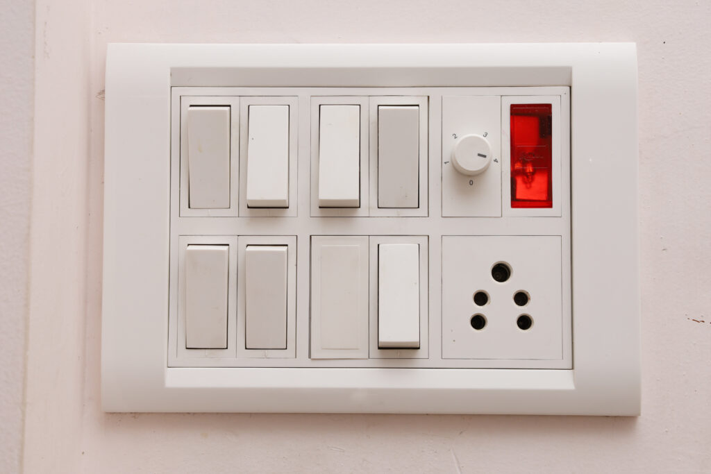 Advantages of Installing Dimmer Switches in Your Home