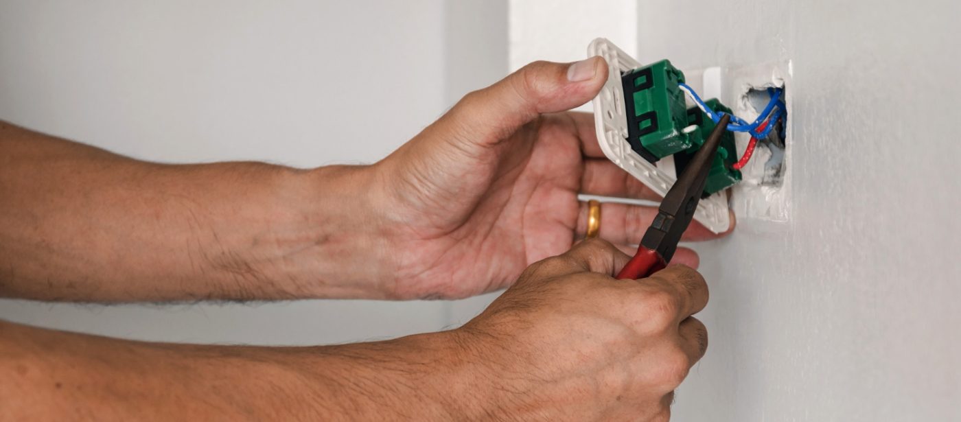 electrical outlet installation