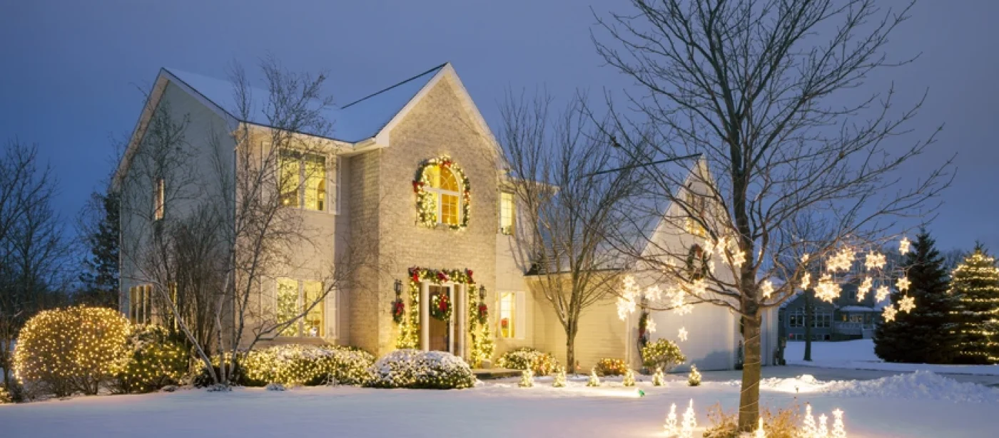 Holiday Lighting Dos and Don’ts